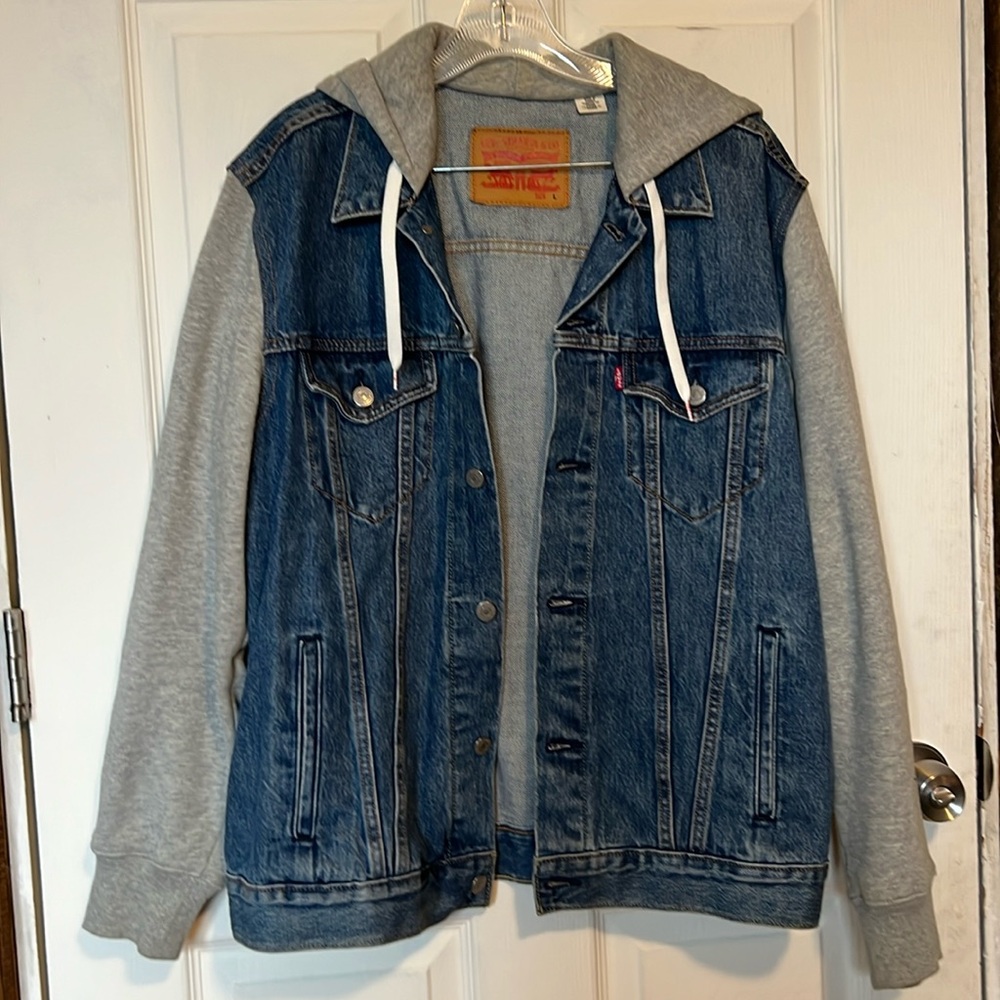 Levi’s Hybrid Hoodie Trucker Jacket Size Large